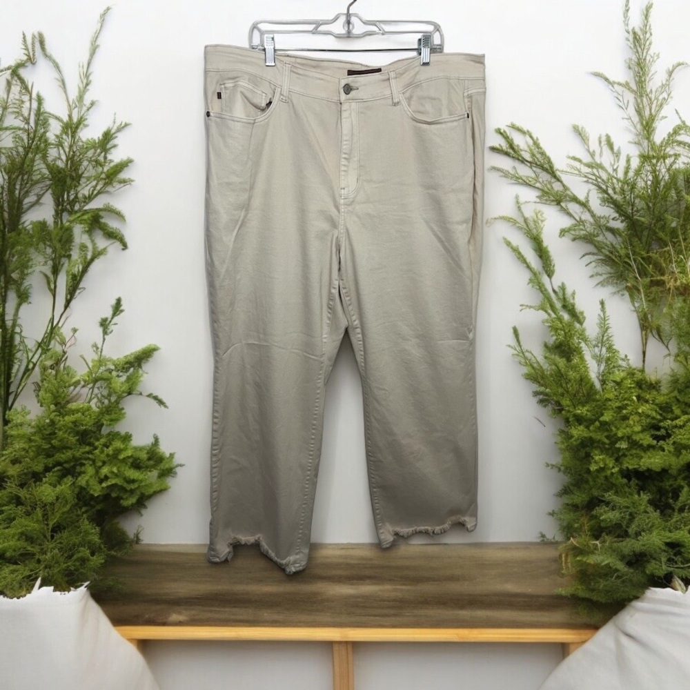 Judy Blue Los Angeles Straight Fit Womens 24W Beige Pants With Frayed Ankles